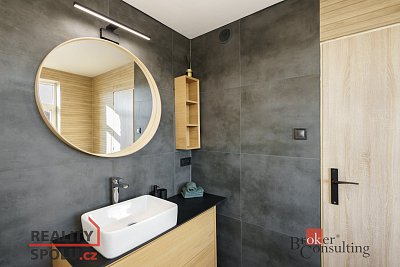 druhá fotografie nemovitosti